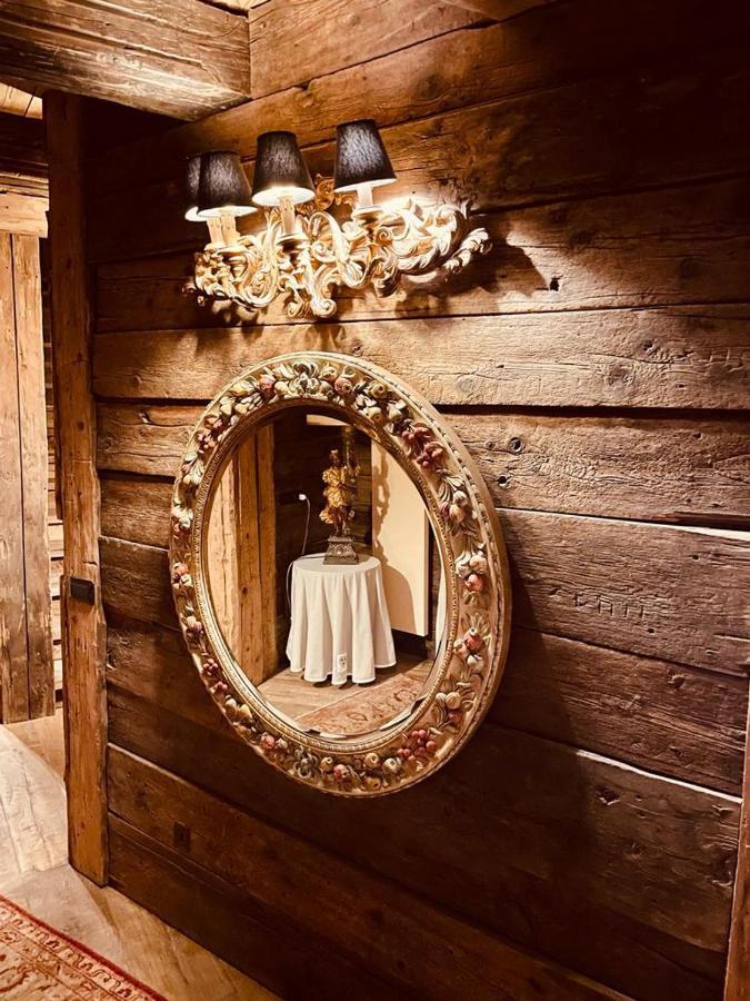 Relais Du Chateau Blanc La Thuile Exteriér fotografie